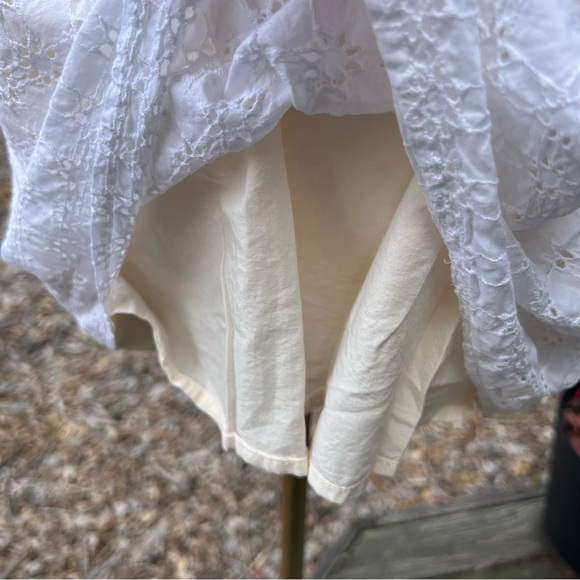 American Eagle Strapless White Eyelet Top - Picture 4 of 9